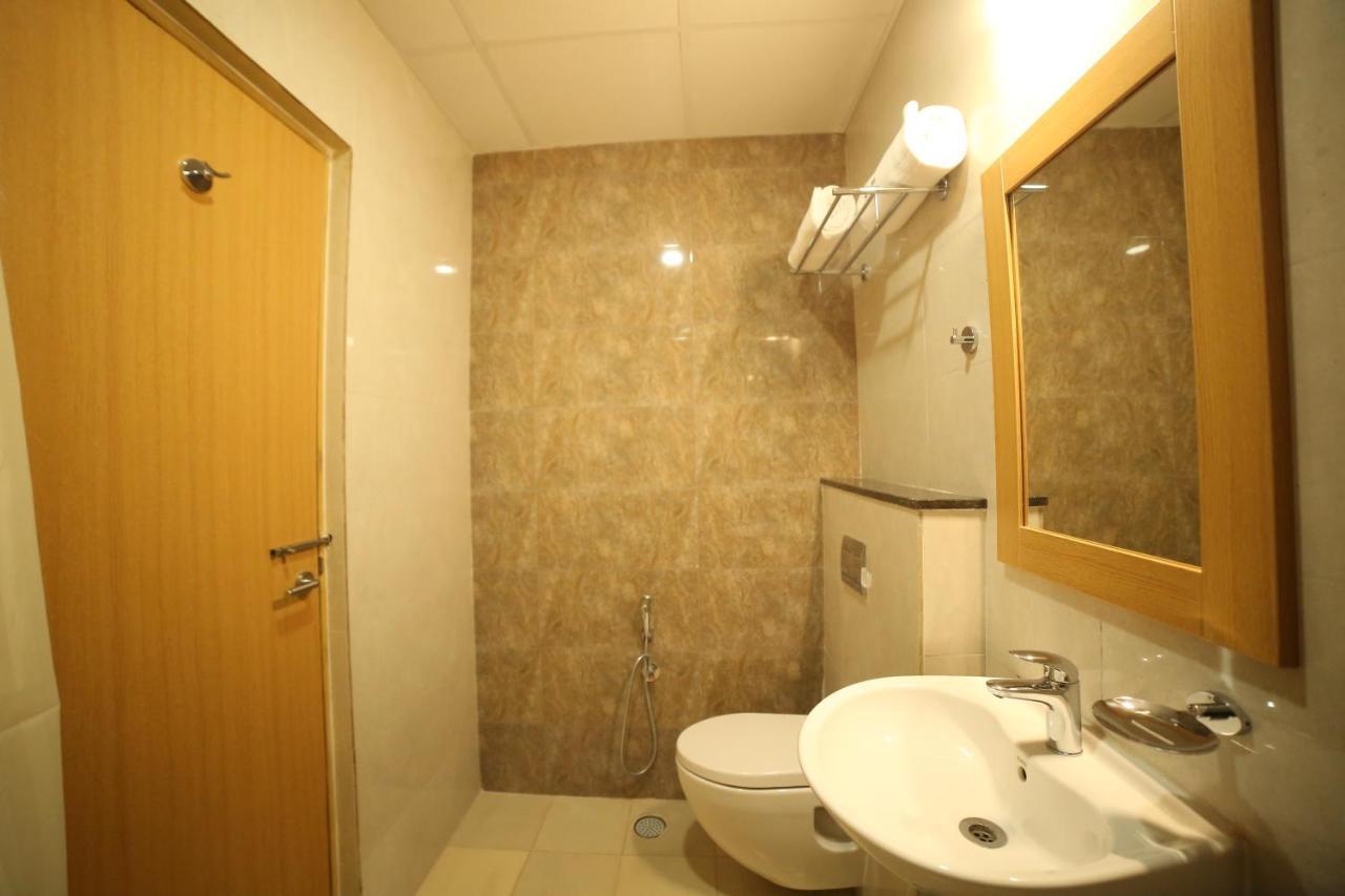 Mg Iris Hotel Tirupati Exterior photo